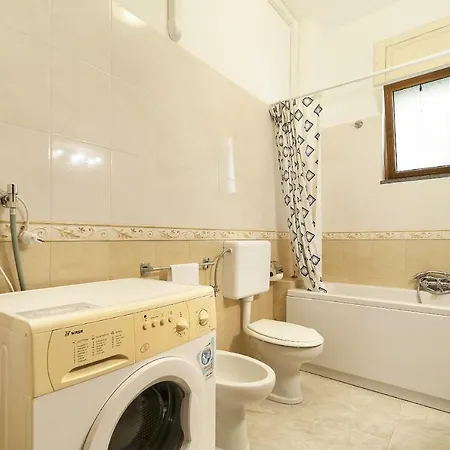 Rosmini's House דירה *