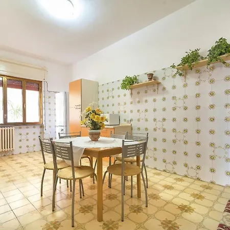 Rosmini's House דירה
